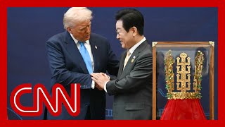 Trump gifted golden crown by South Korea's leader