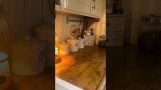 Farmhouse Kitchen Shelf Decor Ideas | Cozy Rustic Kitchen Styling Inspiration