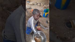 How to eat in 2025 😆 🤣 #youtubeshorts #funny #mem #whatthechurchwontsay #amapianomix2022latestsongs