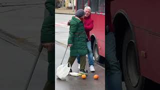 Kind Stranger Helps Elderly Woman onto Bus #shorts