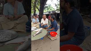 মাছের দাম শুনে চাচা চেইত্তা গেছে  🤣🤣🤣 #funny #shorts #funny #comedy