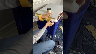 家具の中にこんなもの、見たことない！（小さな洗面台のとんでもない秘密）👀#diyproject