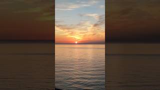 Serenity Unveiled: A Breathtaking Sunset Timelapse with Tranquil Soundtrack