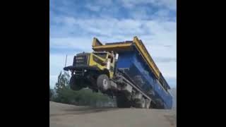 Heavy loaded truck struggling to come over from Hill | Tricky Trucks