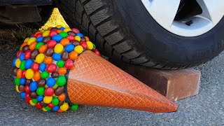 カリカリ＆ソフトなものを車でつぶす