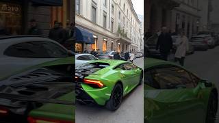 💚 Lambo in Montenapoleone street #luxurycars #lamborghini #milano