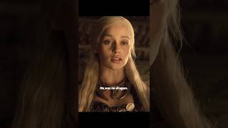 Khal Drogo gives Viserys a golden crown. #gameofthrones #khaldrogo #viserystargaryen #daenerys