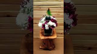 flowers🌹 and wight Gold 🪙 Ring 💍 ghift who like and shskrib my chnal