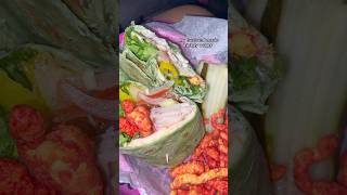 彼は私をとても甘やかしてくれています😋