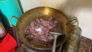 Fried beef with mushroom