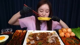 You Won't Believe the Craziest Chinese Street Food We Found!