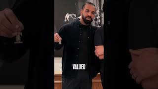 ドレイクが2パックのペンダントとマイケル・ジャクソンのレアアルバムを購入