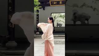 Chinese Dance Poetry in Motion! 💃🦋 | Mesmerizing Traditional Performance