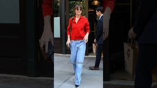 Dakota Johnson street style fashion #dakotajohnson #dakota #streetstyle #celebsfashion #coldplay