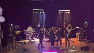 MOVES LIKE JAGGER Cover