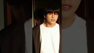 bts v and momoland nancy moment X bts v sad #bts #kimtaehyungandnancymomoland #subscribe #shorts