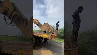 村での新しい ExAvetor の作業と朝の時間 #automobile #truckesvlogs #truckdriver #explore 🚛🚛