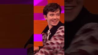 just asa and his fast fingers👀 #thegnshow #grahamnorton #asabutterfield #sexeducationnetflix  #s3xe