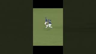 中日ロドリゲスの守備…