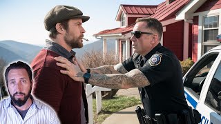 男が地元の警察についてFacebookに投稿、警察がその投稿を理由に彼を逮捕！