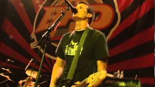 6 - Aliens Exist - Blink-182 live at Mountain View, CA - Jun 18, 1999