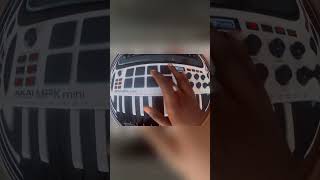 Another calm sample flip. Scary Hours 3 vibes ? #beats #beatmaking #mpc #akaimpkmini #draketypebeat