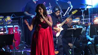 Yeh Ishq Hai Shreya Ghoshal Live (Jab We Met)