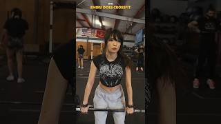 What Emiru looks like lifting weights 💀