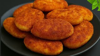 Just mix 2 eggs and potatoes! Easy dinner recipe in 5 minutes! Cheap, Quick & Super Tasty!