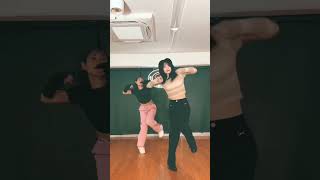 平井姉妹  TWICE ♪SET ME FREE  Hana x Momo