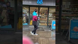 Clever Seagull Steals a Sandwich || ViralHog