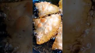 authentic crispy khasta samosa recipe 👌😋 #ramzanspecialrecipes #indianfoodrecipes #ramadanrecipes