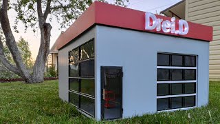 Car garage. Scale model garage diorama 1/10. DIY toy garage