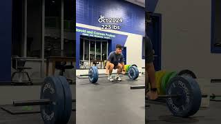 It doesn’t happen overnight. #consistency #consistencyiskey #trainhard #powerclean #olympiclifting