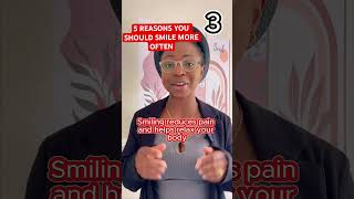 5 Reasons You Should Smile More. #healthyhabits #healthylifestyle #lifehacks #smile #smilemore