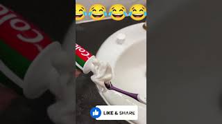 Squeeze Tooth Past Technique #viralshort #youtubeshort #gadgets #funny  #fearless pain