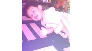 Arkan lagi minum susu