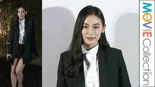 八木莉可子、超ミニスカで美脚披露／「ディオール バンブー パビリオン」オープニングイベント