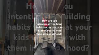 Building Healthy Habits | Homeschool Family Fitness. #homeschoolpe #familyfitness #makinganimpact