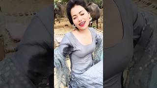 Global Beauty Trends 2025 💖 #GlowSphere #Shorts #charmingladies  #beauty  #fashion #globalglamour