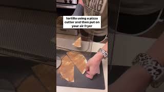 Keto Cinnamon Sugar Chips. #easyketo # #ketosnacks #ketosweets #lowcarb #keto