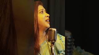 #MoneKoriAssamJabo #PoushaliBanerjee #BengaliSong #BengaliFolk #BanglaGaan #BengaliFolkMusic