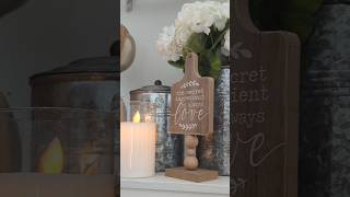 #farmhouseinspired #summerdecor #summerhomedecor #decorating #homedecor #shortsvideo #hutchstyling