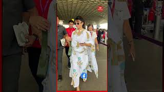 #JacquelineFernandez spotted at the airport. #bollywood