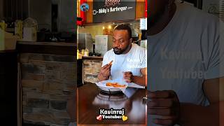 Waiter’s Clever Trick Shocked This Customer 🍽️😂 #Shorts #RestaurantLife