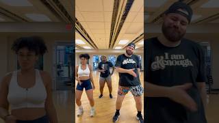 SHAKE IT TO THE MAX 🔥 #dancetrend #dancechallege #dancing #dancer #dancers #tiktoktrend #igtrends