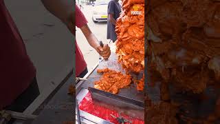 Itna huge chicken shawarma aaj tak ni dekha hoga . Nagpur ka most famous and cheapest sharwarma