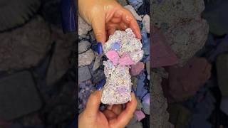 PASTED CHUNKS 🦋🙌🏼💖 #gymchalkasmr #oddlysatisfying #paste #crispy