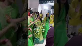 #boshenboshensong #bridedance #weddingdance #sangeetdance #holuddance #theneverendingdesire