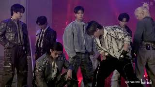 GIANTS ♪ Stray Kids